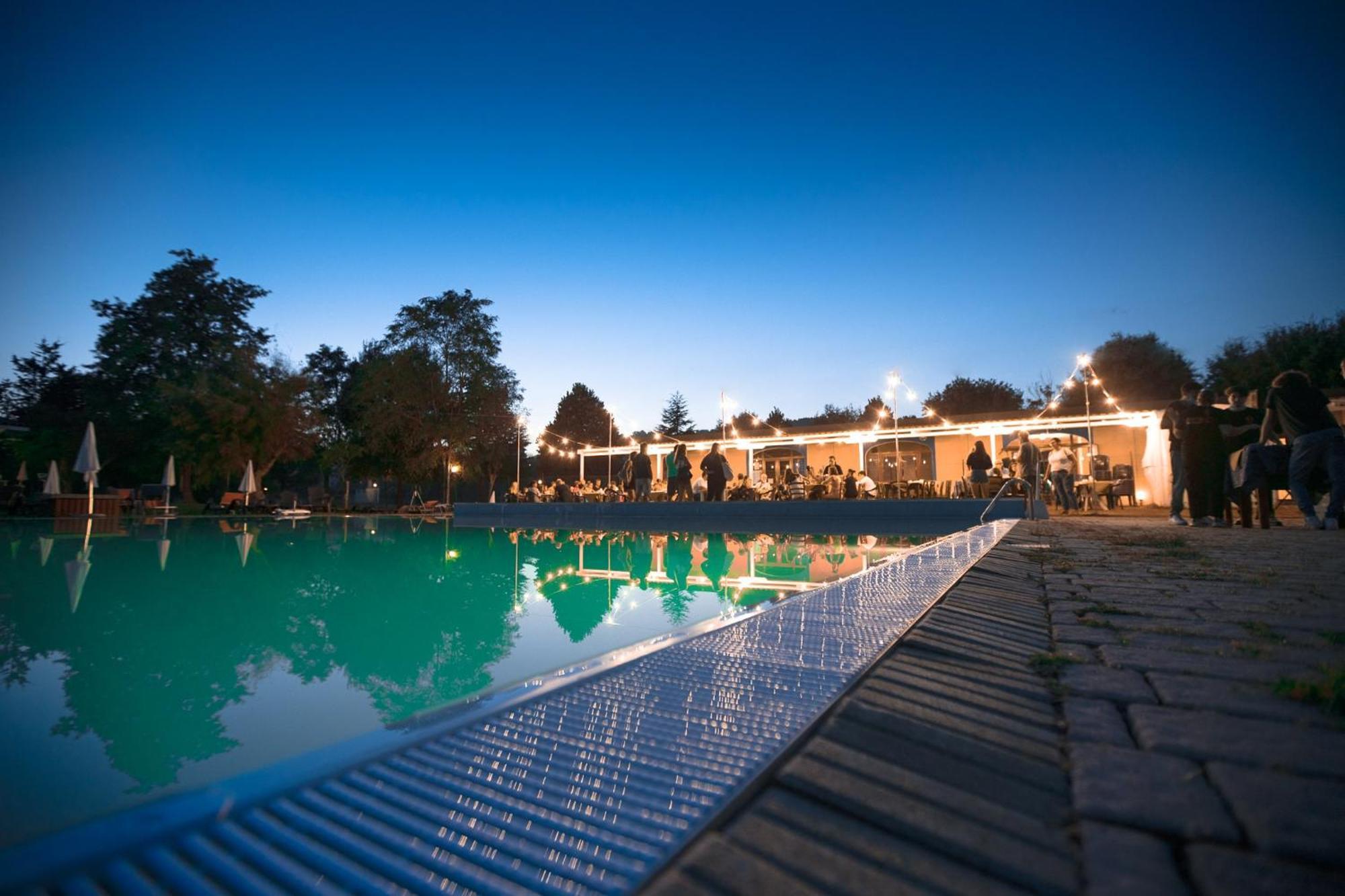 Centro Vacanze - Garden River Алтидона Екстериор снимка