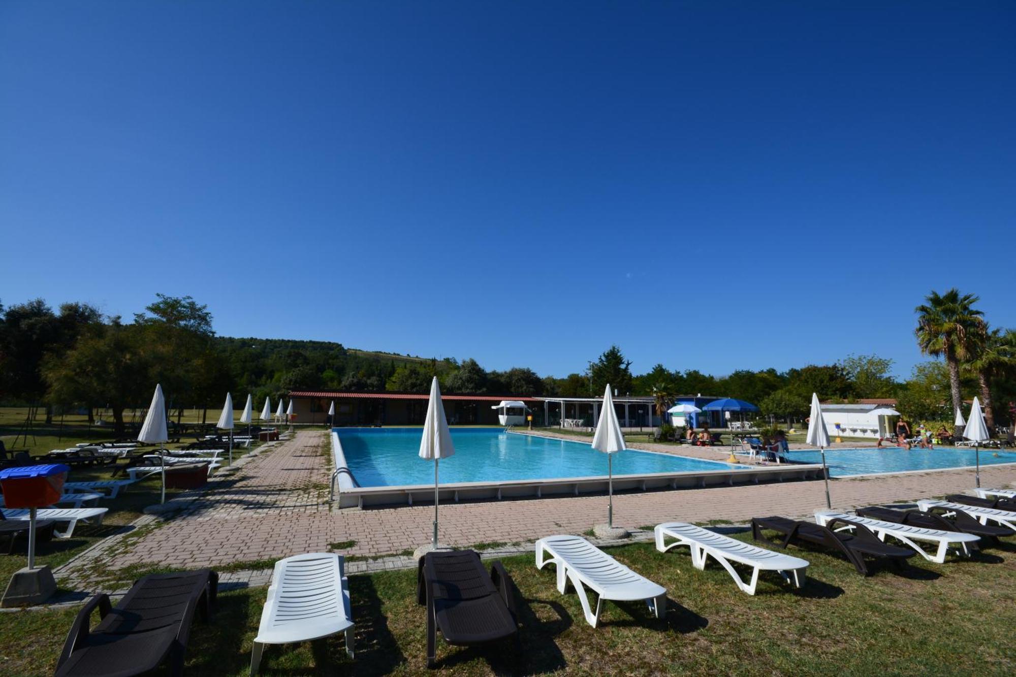 Centro Vacanze - Garden River Алтидона Екстериор снимка